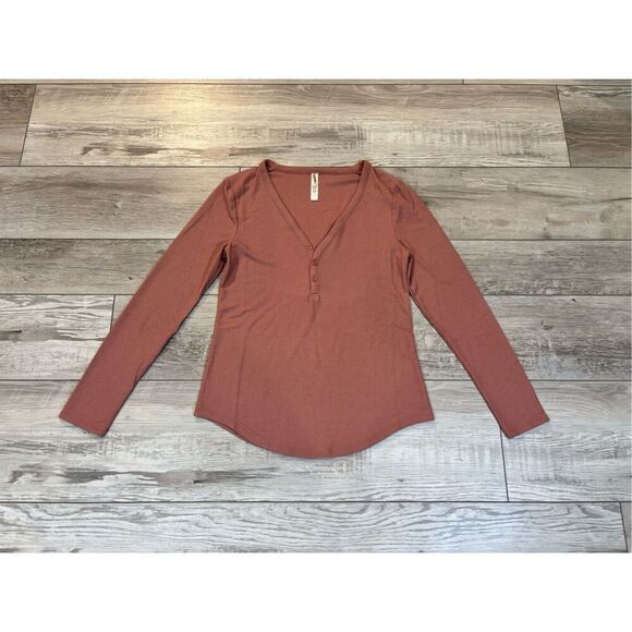 Athleta Wind Down Sleep Top Size SMALL - Picture 1 of 12